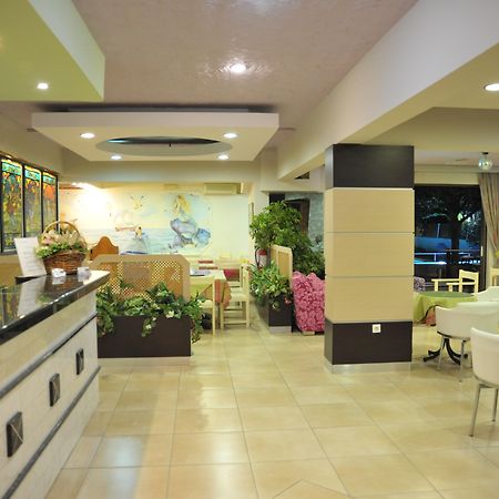 קרמסטי Anseli Hotel מראה חיצוני תמונה