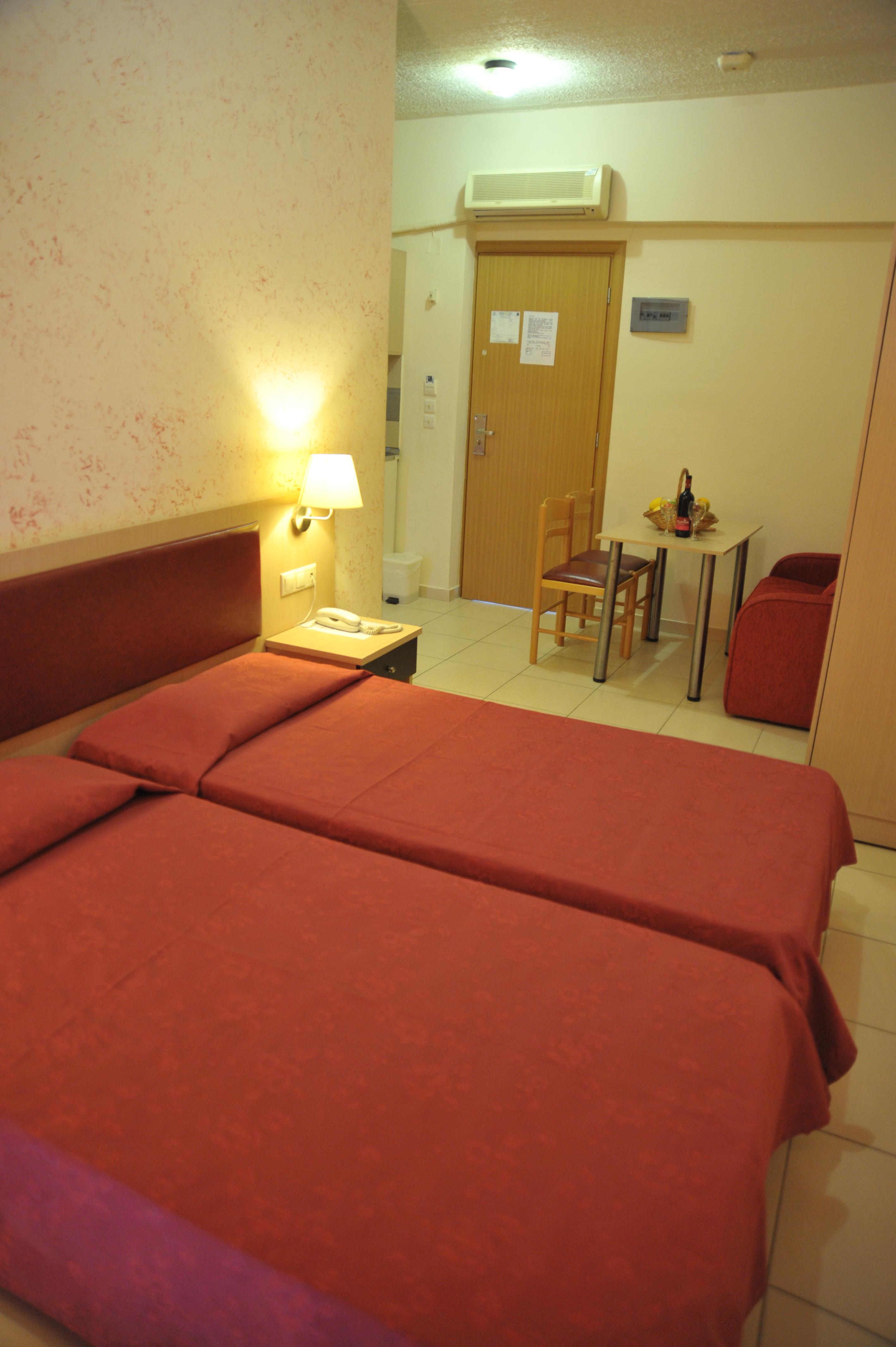 קרמסטי Anseli Hotel מראה חיצוני תמונה