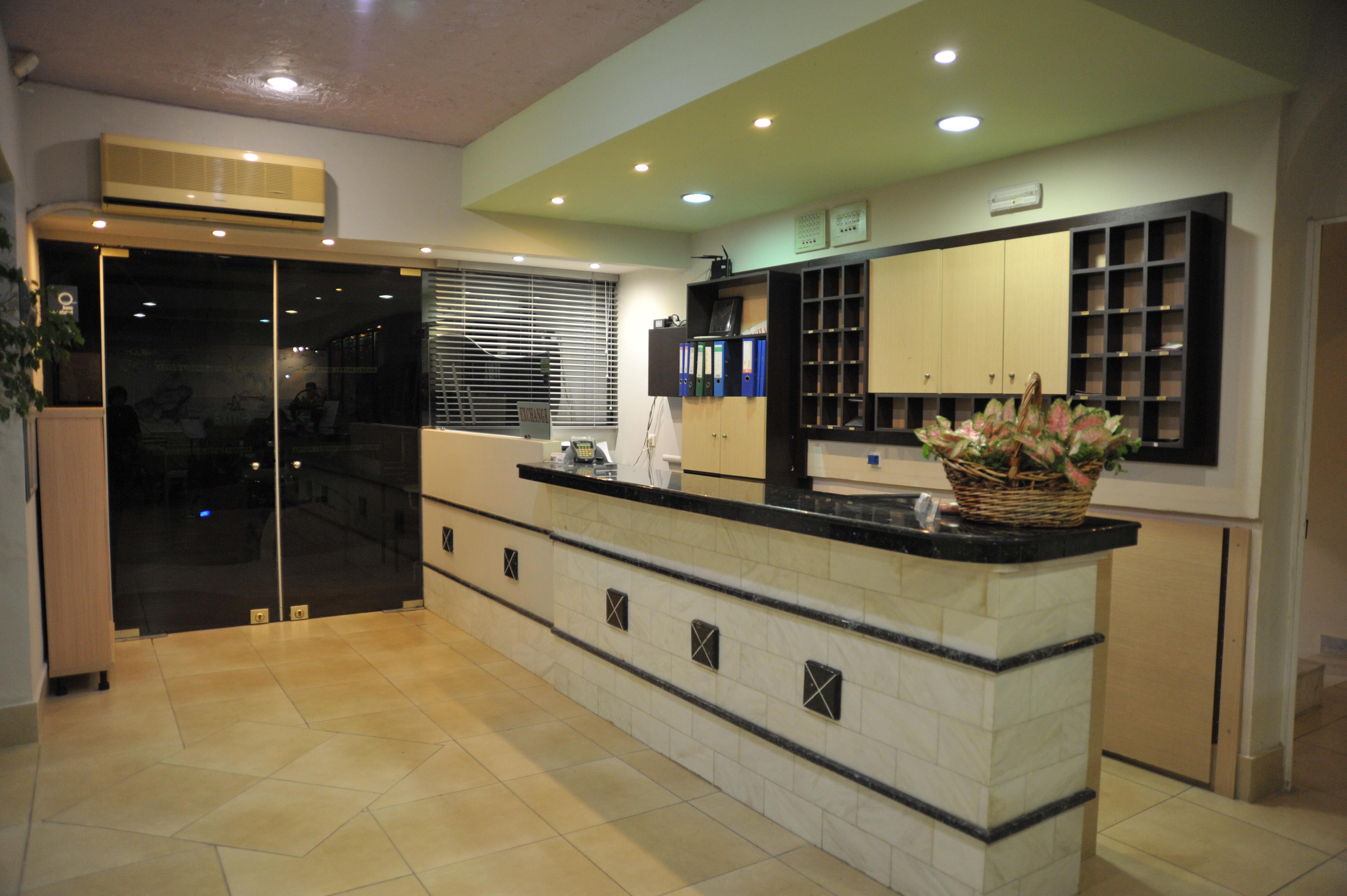 קרמסטי Anseli Hotel מראה חיצוני תמונה