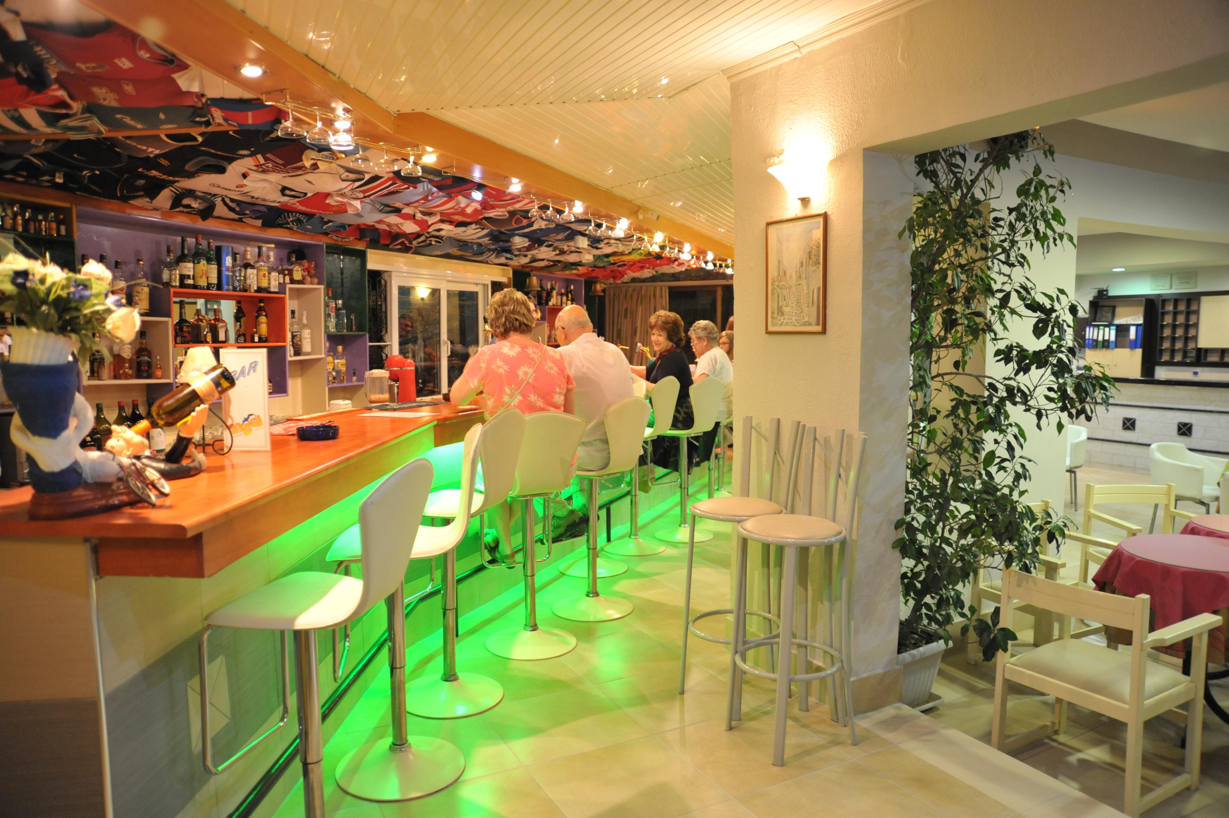 קרמסטי Anseli Hotel מראה חיצוני תמונה