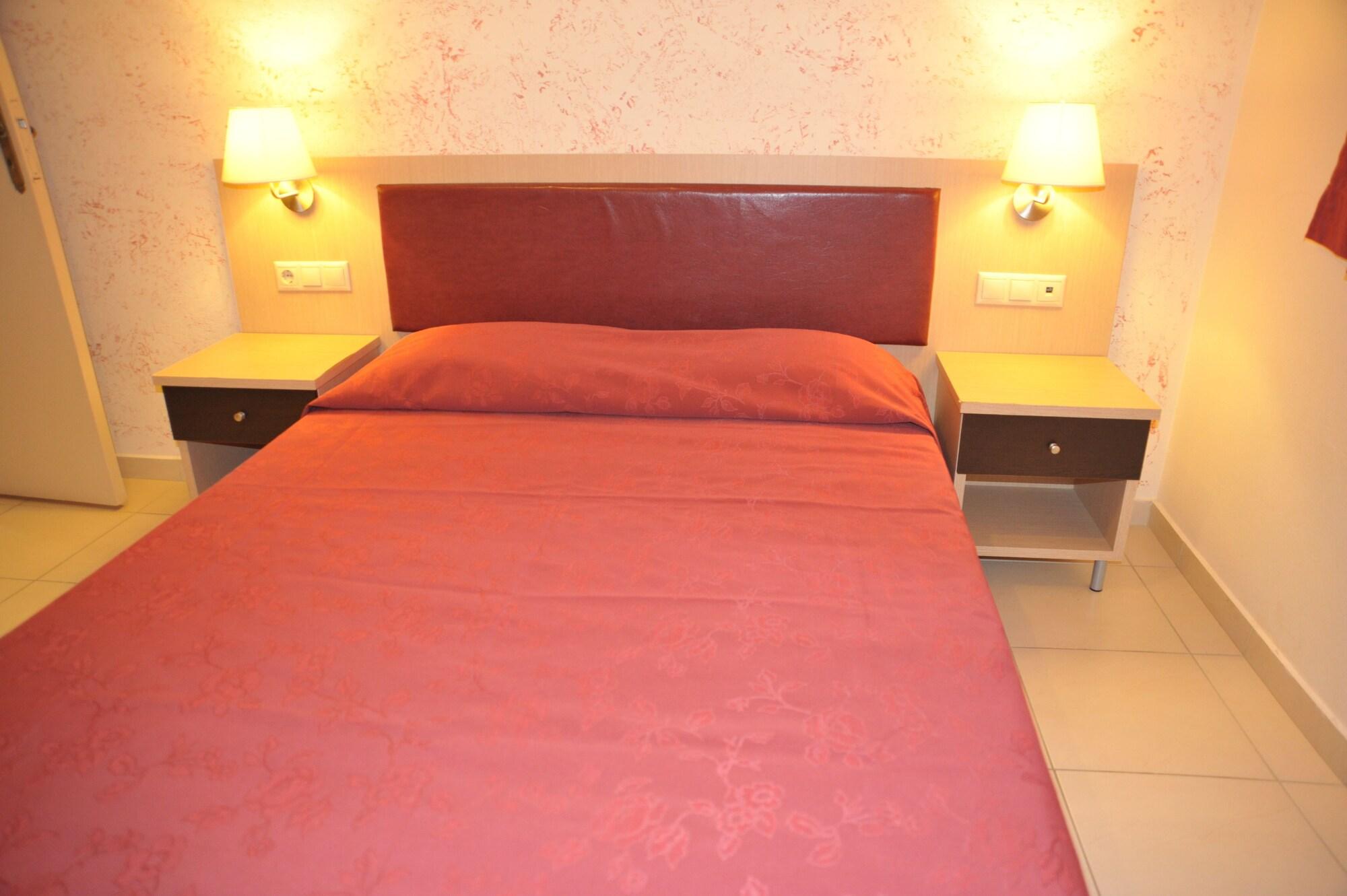 קרמסטי Anseli Hotel מראה חיצוני תמונה