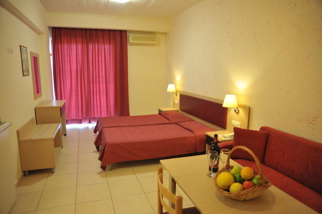 קרמסטי Anseli Hotel מראה חיצוני תמונה