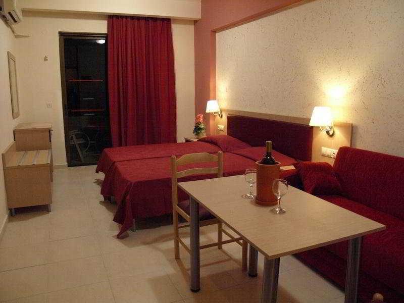 קרמסטי Anseli Hotel מראה חיצוני תמונה