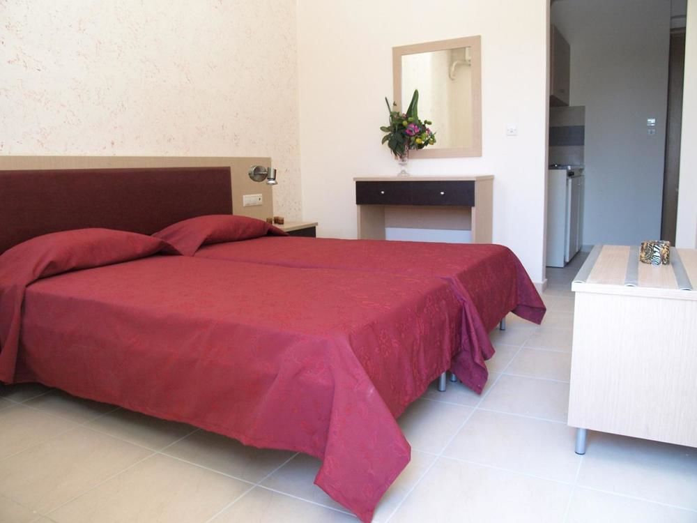 קרמסטי Anseli Hotel מראה חיצוני תמונה