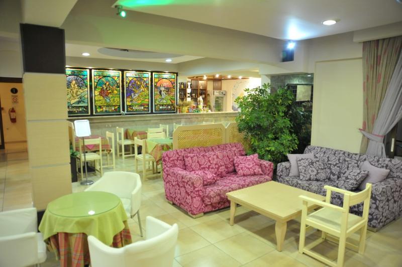 קרמסטי Anseli Hotel מראה חיצוני תמונה